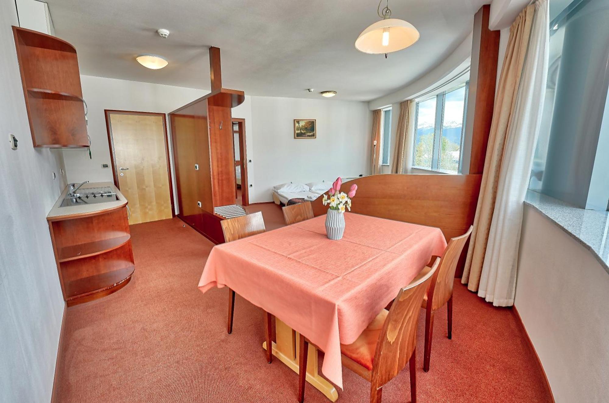 Hotel Krek Superior Lesce  Exterior foto