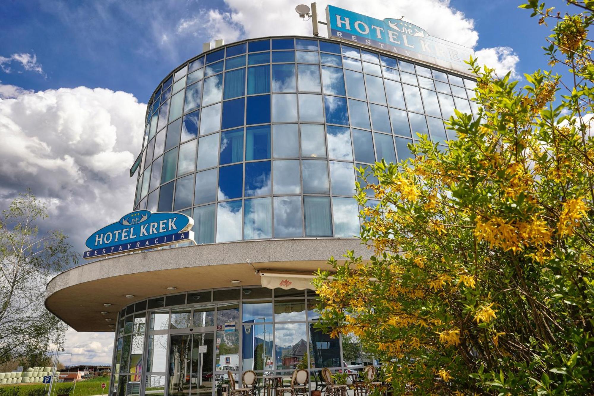 Hotel Krek Superior Lesce  Exterior foto