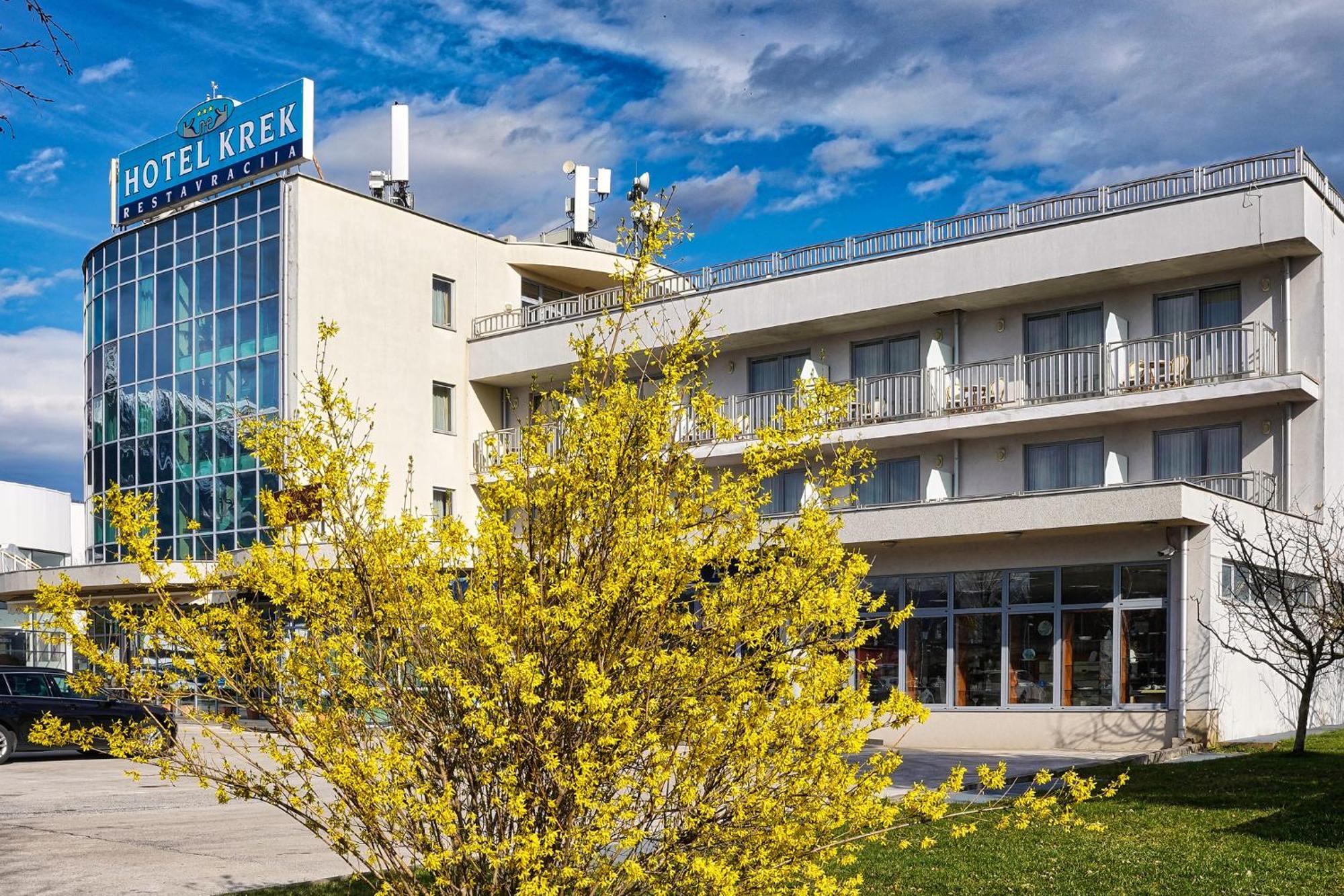 Hotel Krek Superior Lesce  Exterior foto
