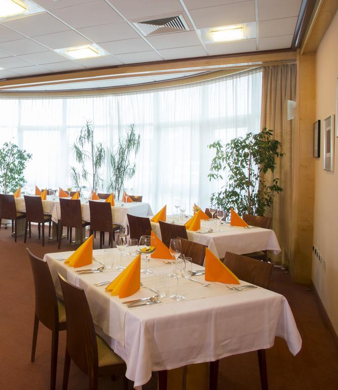 Hotel Krek Superior Lesce  Exterior foto